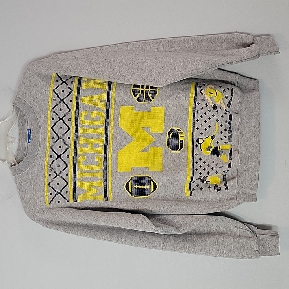 University of Michigan Champion Eco Fleece Crew neck Holiday Sweatshirt small